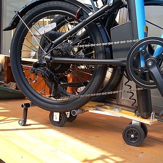 キャスターベース